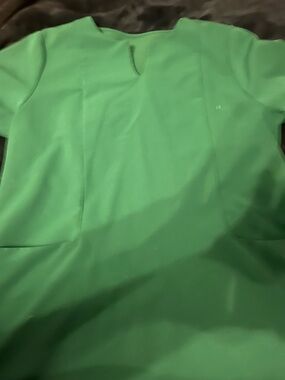 Women's Green Scrub Set Classic Workwear